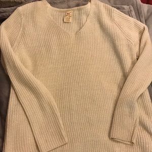 Faded Glory V neck sweater with gold lace detail